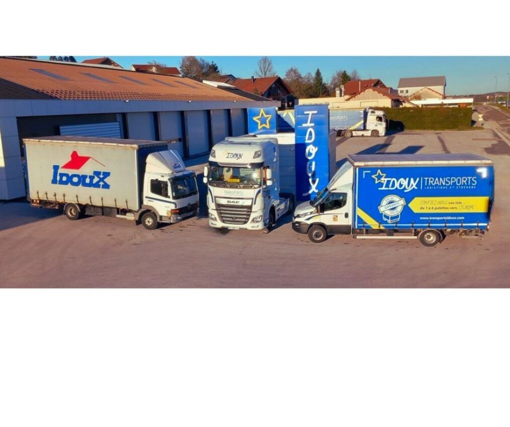 Camions Transport Idoux aux Fins près de la Suisse